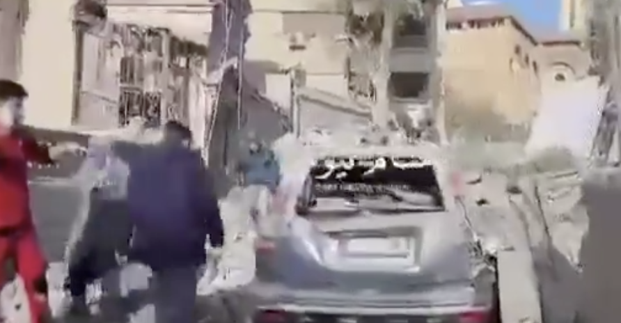 Jews Bomb Residential Area in Syria, Kill Several Iranians